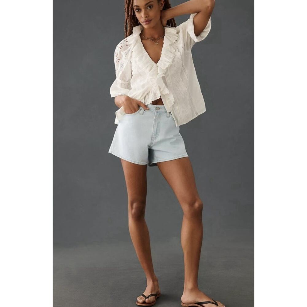 NWT Levi's Light Blue High Waisted Mom Shorts silver tab